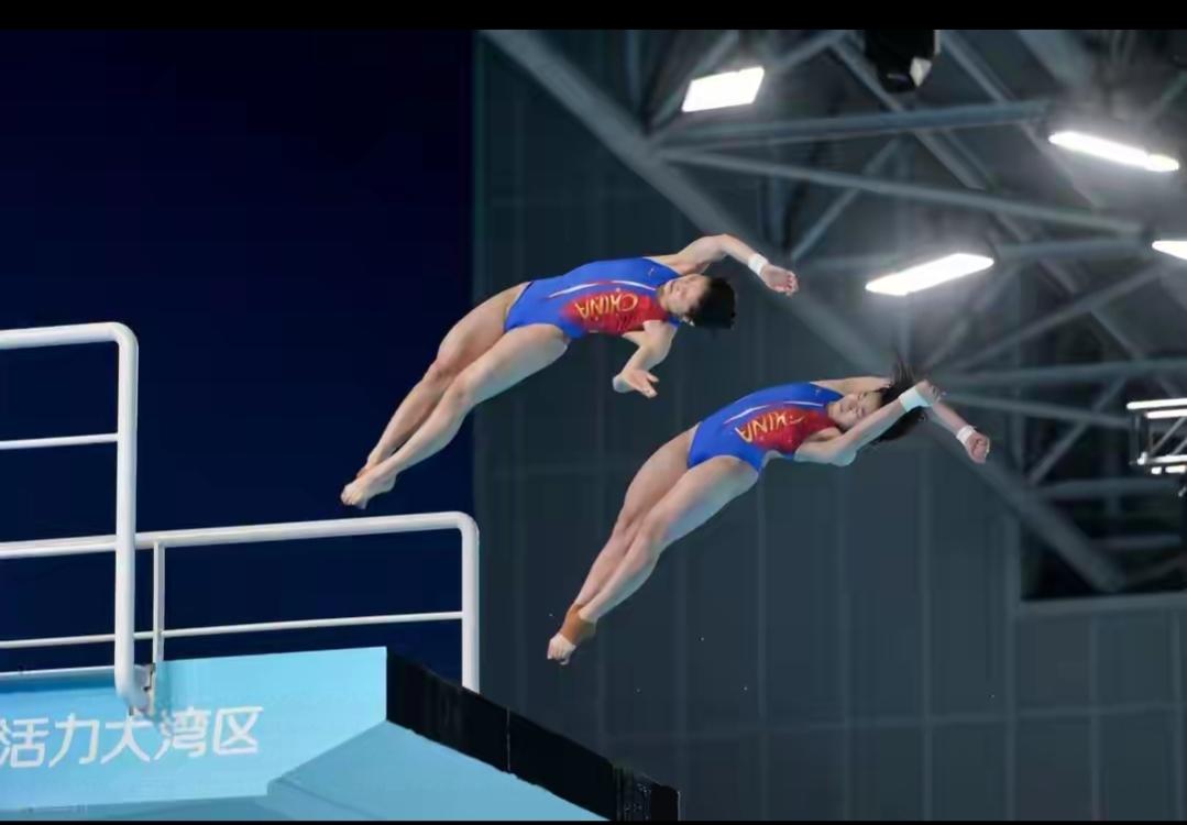 2025年11月6日晚，第十五届全国运动会跳水女子双人十米台决赛落幕。