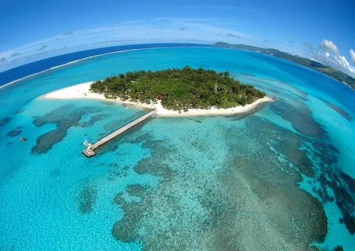 谁能预料到？4月本是台风淡季，西北太平洋却突然杀出一个“狠角色”——4号台风森拉