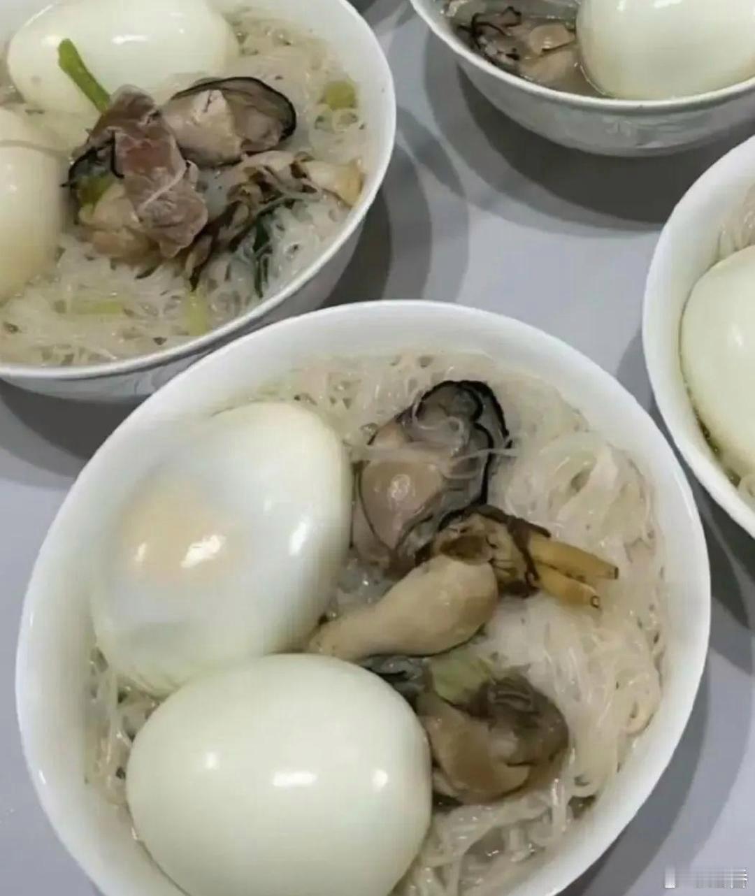 这是什么东西啊吃的下去吗？我看了反正没有一点胃口