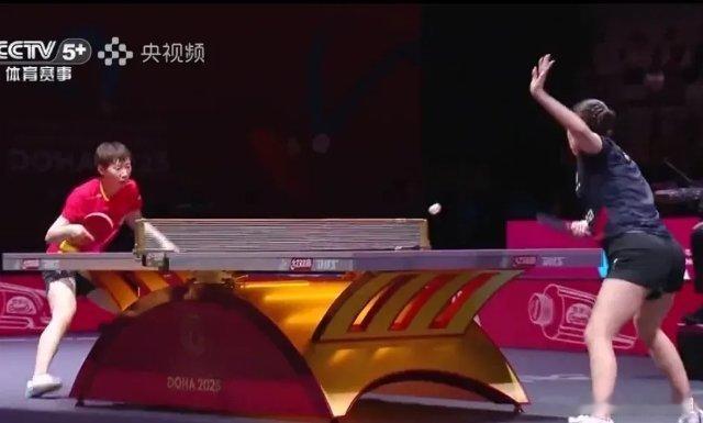 王曼昱4比1威尔戈斯王曼昱晋级女单64强！5月17日下午，在刚刚结束的2025多