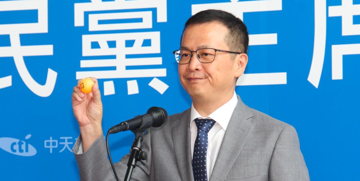 郝龙斌抢先合体卢秀燕　罗智强：罗卢会规划中参选国民党主席的台北市前市长郝龙斌今