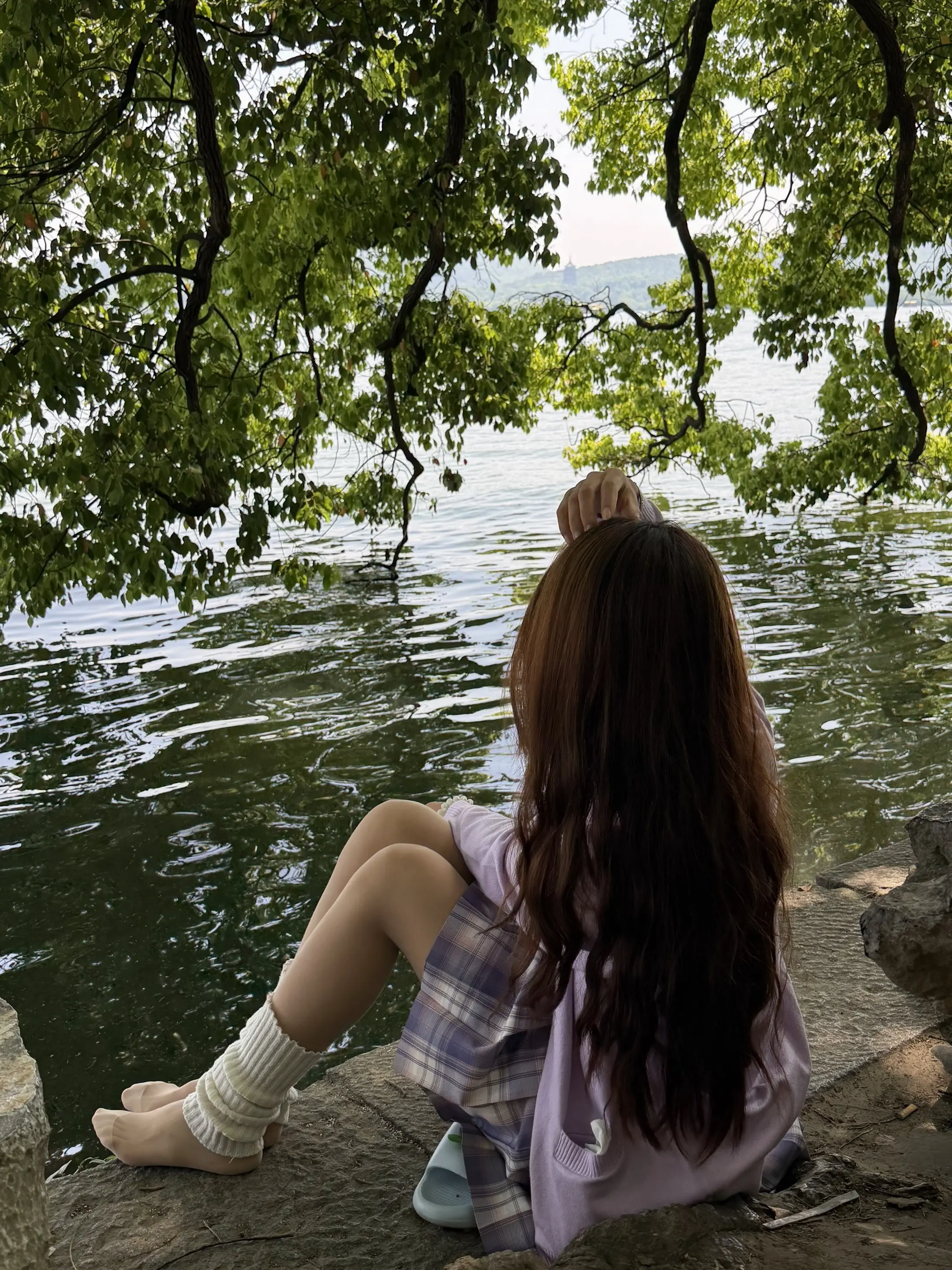 西湖纵有千分美 无你不过一滩水