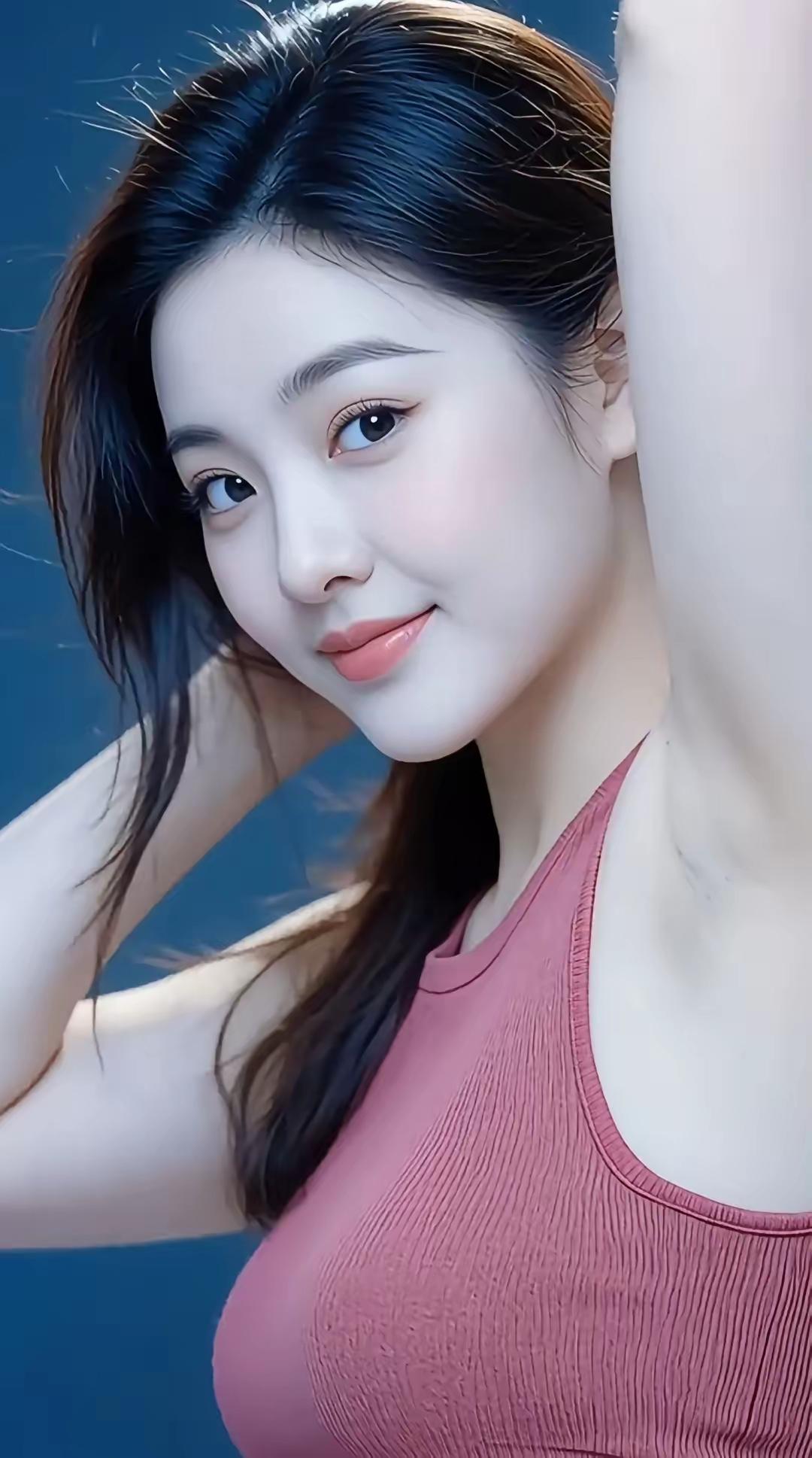 甜美少女风，粉色背心，清新自然，元气满满！🌸💖