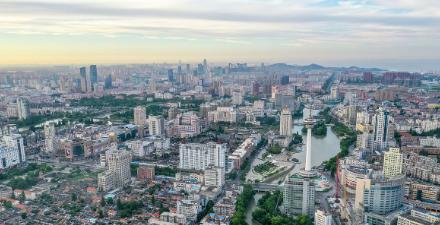 聊江苏大学之前，我先说句实在话——在“双非”高校里，能同时拿下教育部、农业农村部