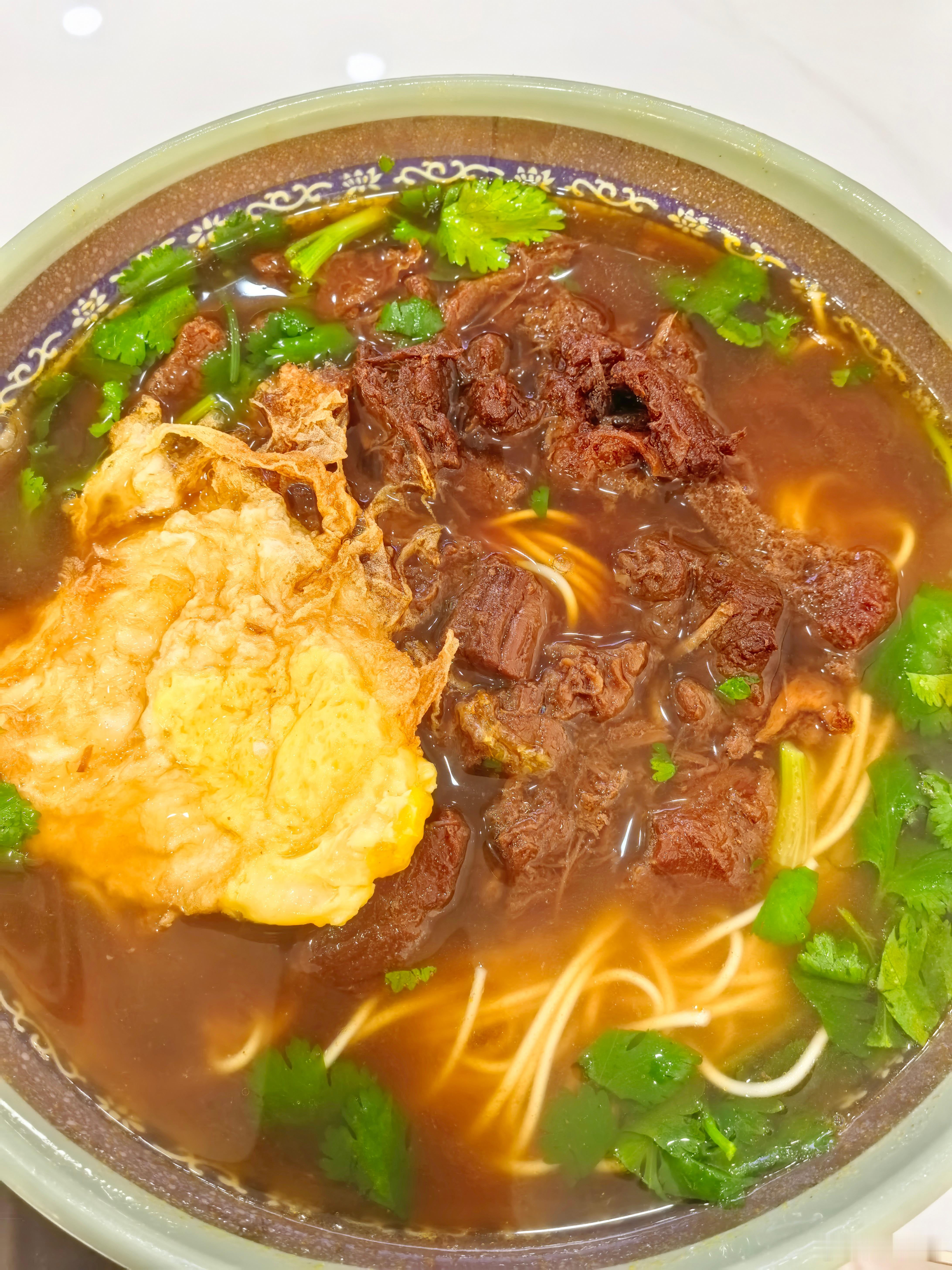 每日一餐分享肉多多红烧牛肉面