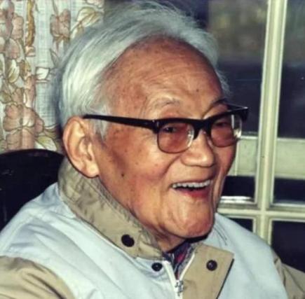 1999年2月，巴金病情恶化，身心极为痛苦。他那时已95岁，不愿再活，拒绝治疗，