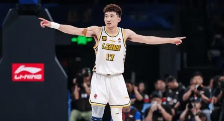 孙铭徽在cba十年戎马生涯，夺冠军也有遗憾，他不是fmvp，纵观cba历史，一共