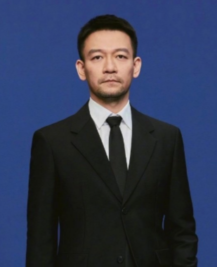 看完93大阅兵郭帆慌了郭帆看阅兵还得改剧本这事想想挺有意思他拍的《