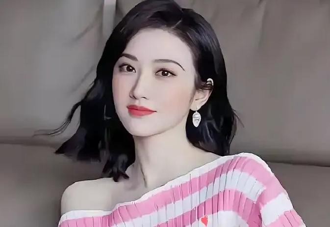 孙红雷和吴镇宇这两位影帝当年恐怕做梦也想不到，自己有一天会被资本按着头，去给一个刚出道的丫头片子当陪