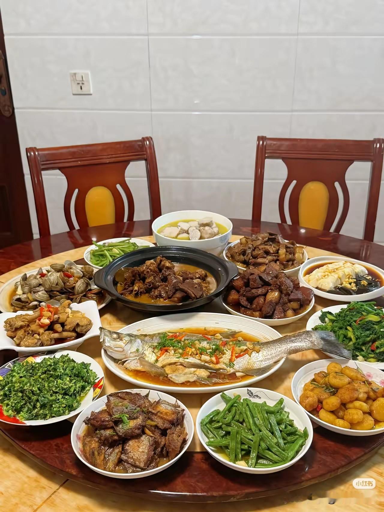 女儿女婿结婚8年，年年中秋空手来我家吃饭，今年我实在没忍住，说了一句话，女儿当场