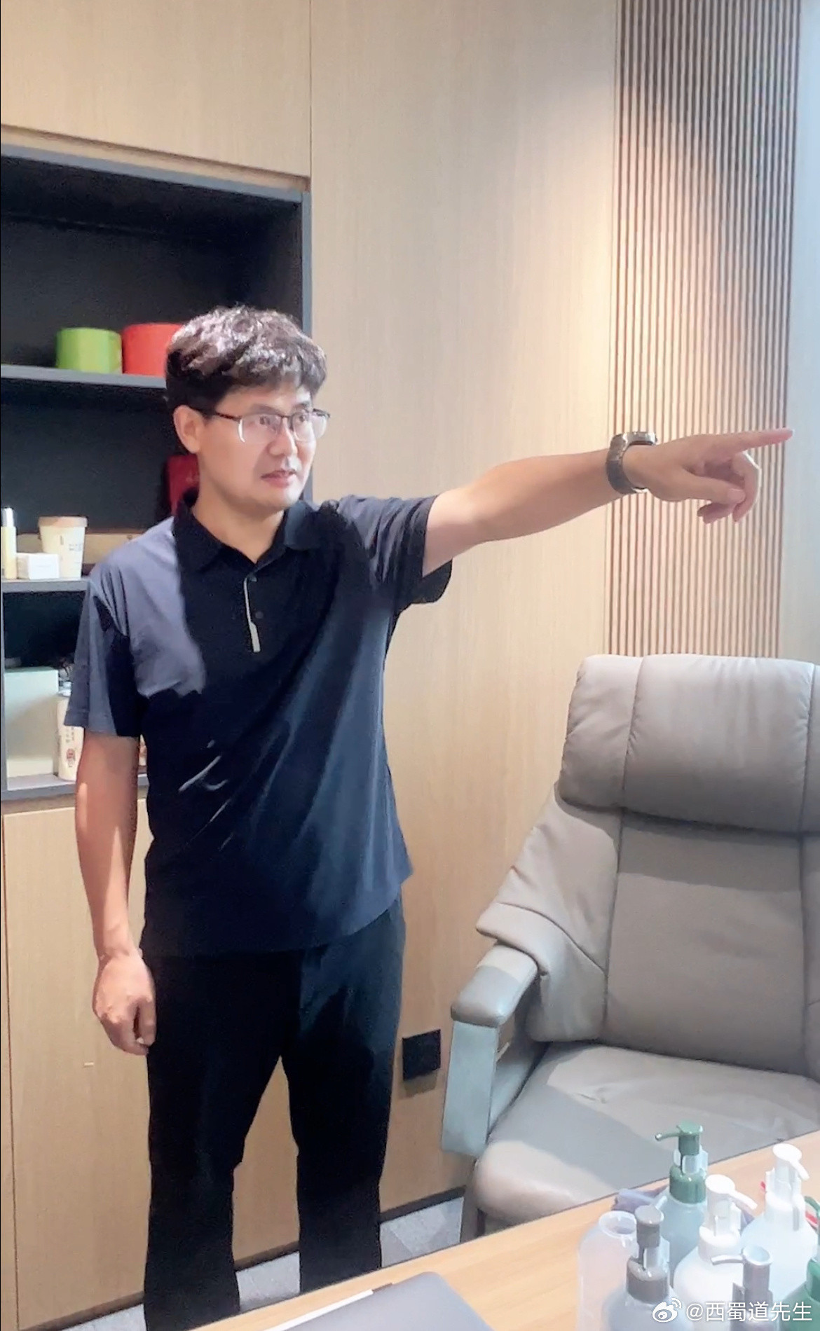 天底下大师一抓一大把，万一遇到自己都没有搞明白风水是什么原理的大师，那就完全可能