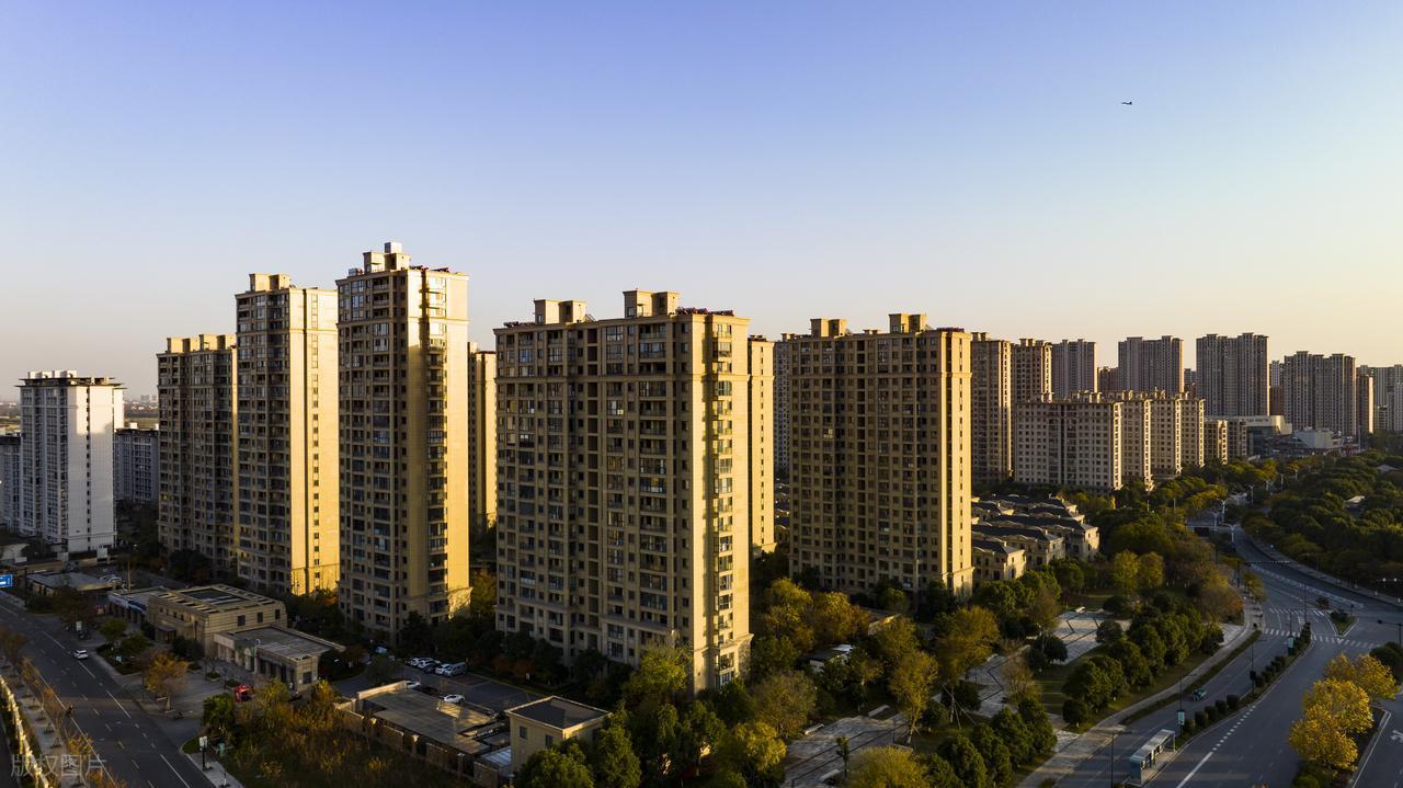 购房市场出现重大利好，你买房国家帮你交利息。这是怎么一回事呢？财政部、央行、
