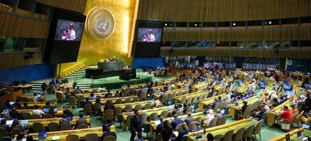 联合国投票通过新版世界地图，164票赞成，6票弃权，只有美国投了反对票当地时