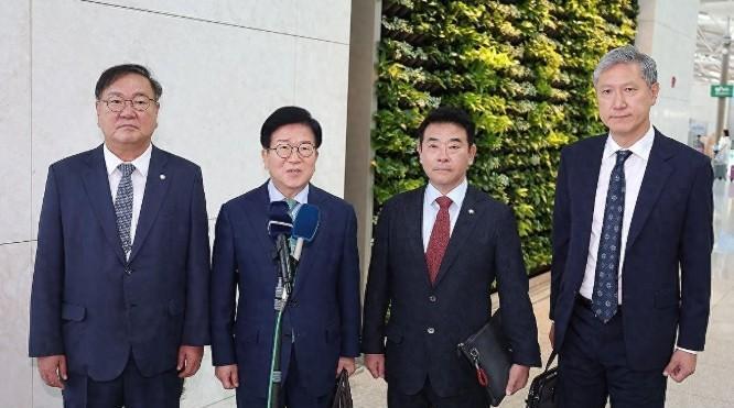 韩国特使团抵达北京，下飞机的第一句话不简单，我方回应很干脆2025年8月24日