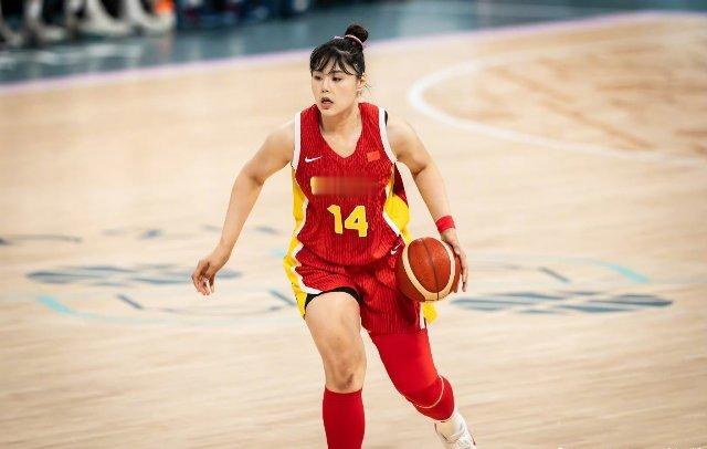 【李月汝20分WNBA生涯新高】WNBA常规赛，飞翼客场以81-80险胜狂热。效