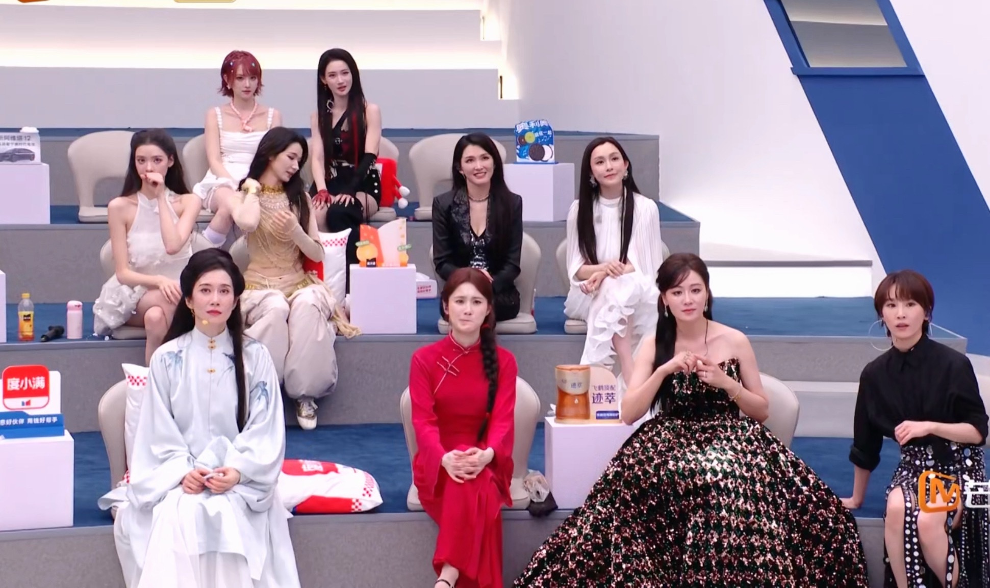 王濛是提前走了吗，浪姐最后这个大全景居然都没看到她…王濛挂脸