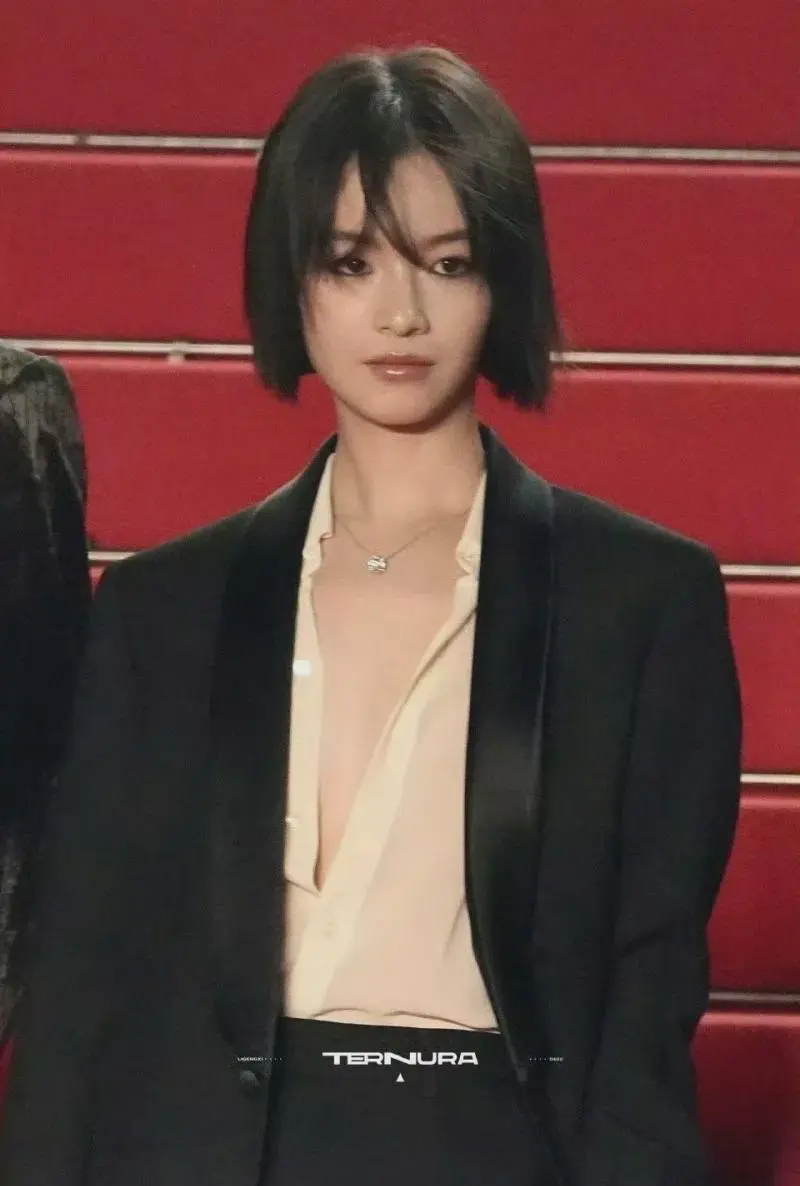 金鸡影后李庚希，你们觉得好看吗。