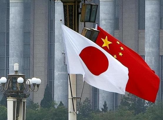 曾经有人说，如果中日开战：千万不能让俄罗斯知道，俄罗斯要是知道了，日本永远别想