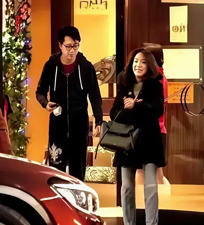 【轰轰烈烈后的平静】让我一次爱个够的庾澄庆，在伊能静后真的够了吗？显然与目前