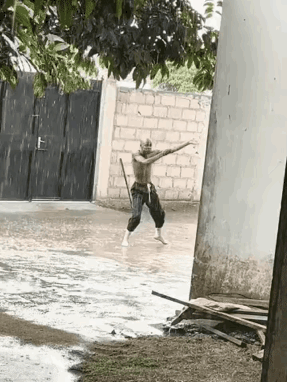 这个在我们那以前叫信球，现在可以做网红