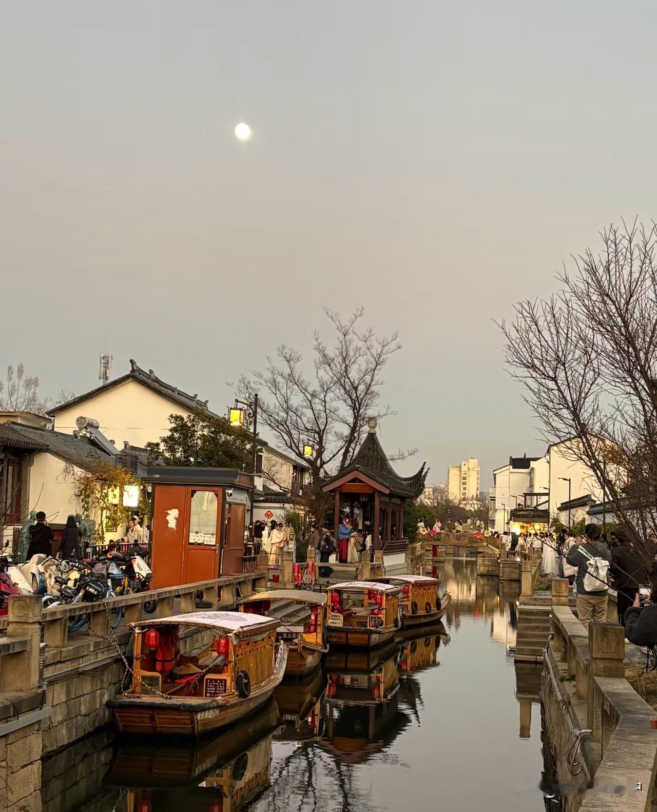 一日暴走苏州五地：艺圃、留园、西园寺、山塘街、平江路，真实体验奉上。强推TOP