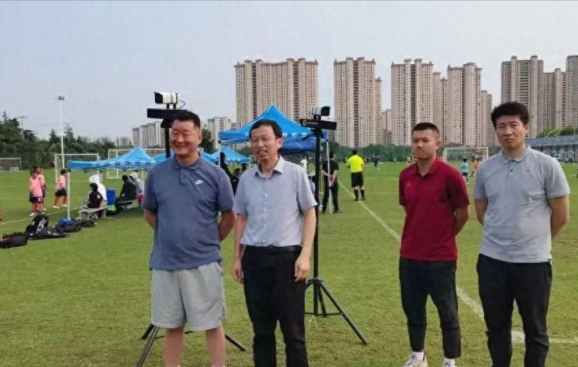 中国足协到南通指导工作了！7月15日，中国足协看南京插不上手，开始来南通搞事情