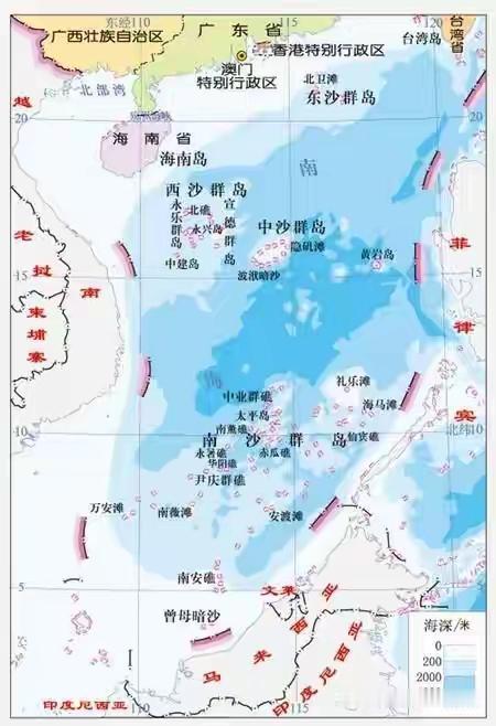 黄岩岛，位于北纬15°07′、东经117°51′，在中沙大环礁东偏南160多