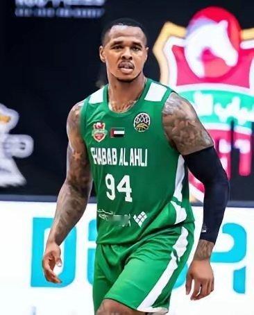 跟各位球迷分享我的观点，辽篮可以随意更换任何一位外援，因为没有任何负担。这版本C