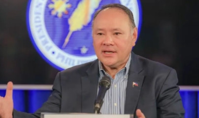 菲律宾确实欠揍，日本也欠揍，就在这次东盟会议上，我们的王外长当着日本，美国和菲律