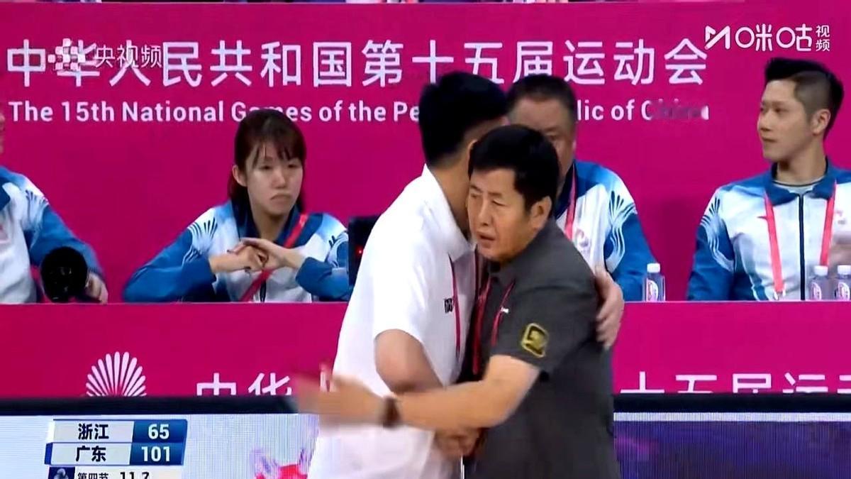 全运会男篮决赛广东101-65大胜浙江，第三次夺冠！结果一出，球迷焦点却落在浙江