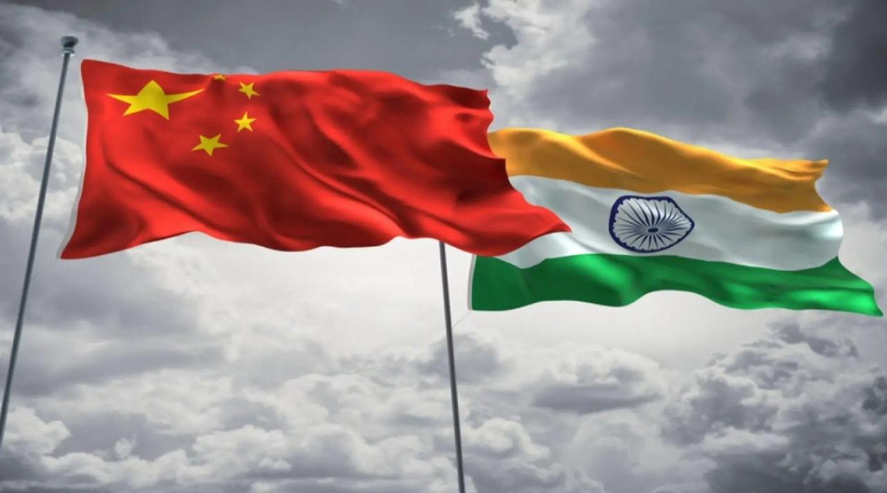 印度为什么记恨中国?说白了就是眼红!1981年两国GDP差不多,印度1930亿美
