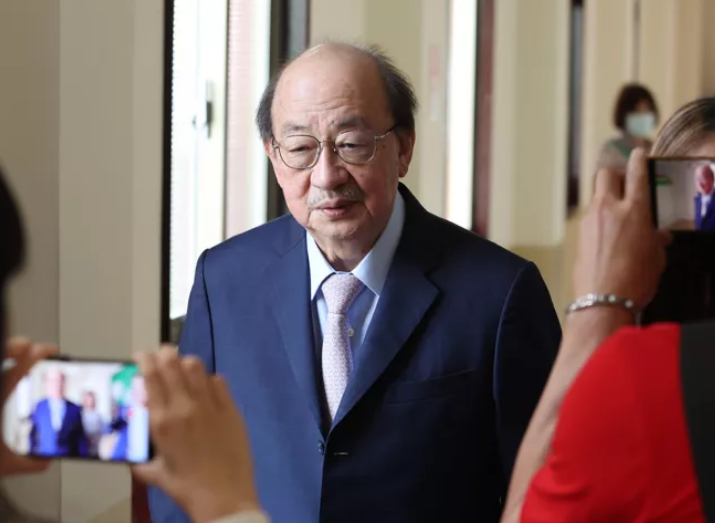 大罢免失败后，民进党内将检讨矛头指向总召柯建铭，不过老柯今（27）日PO文强调「