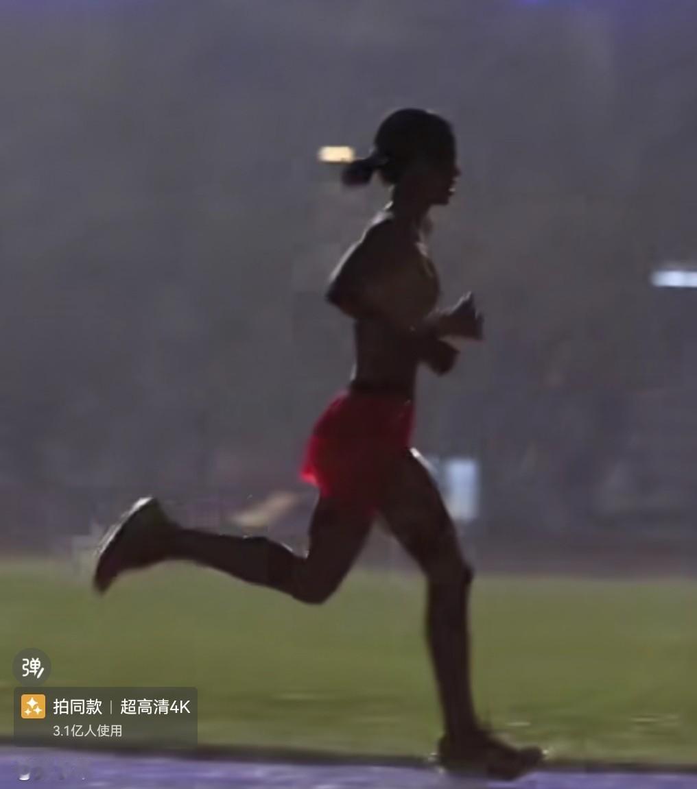 张水华又一次将自己推上热搜，哪个护士像她一样，单位内部处罚通报都会在网上传来传去