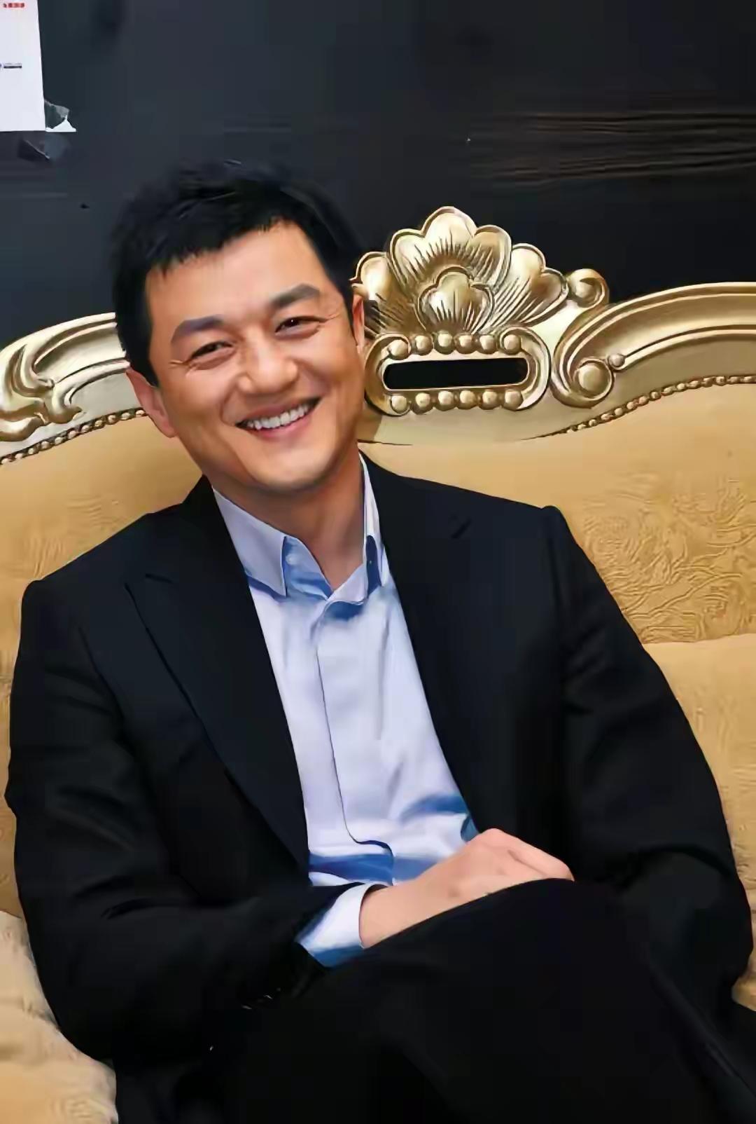 李亚鹏要翻盘了！比亚迪选他，看见坚守的力量看到比亚迪旗下方程豹官宣李亚鹏担