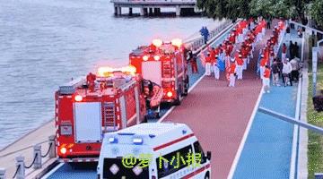 请允许我爆一次粗口。暴走团这群老登就没人治得了么？遇消防车不让行，遇急救车还不