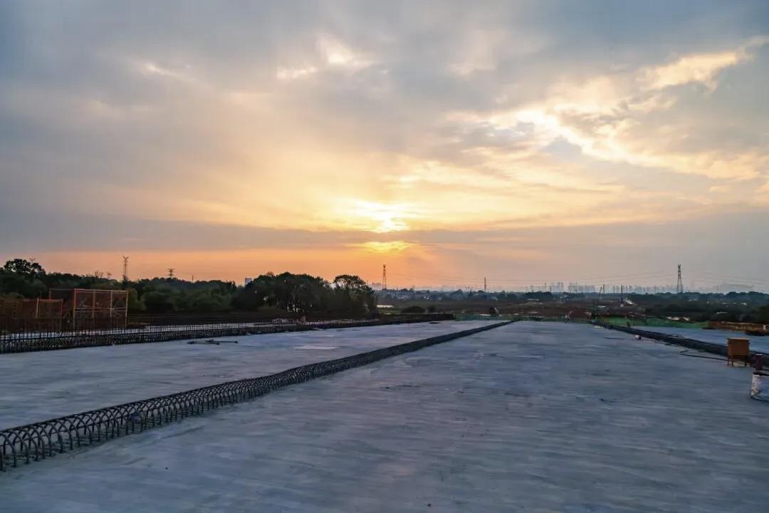 方便！串联星沙的交通新动脉有突破！长沙县长株跨线桥顶推施工圆满完成星沙街坊