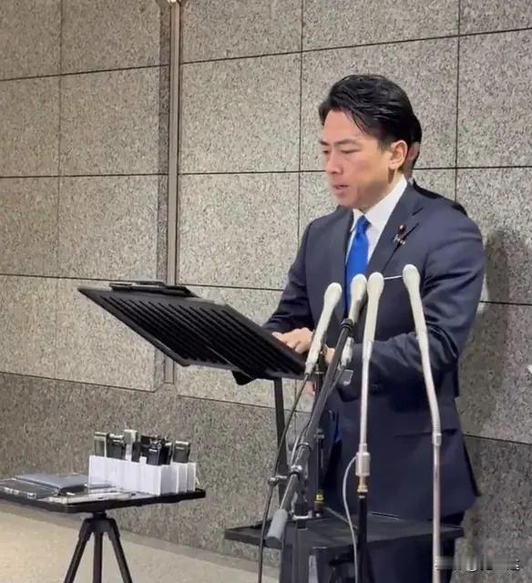 听说小日子F-15被歼-15T雷达照射超过30分钟。这跟一个人在大庭广众下裸体