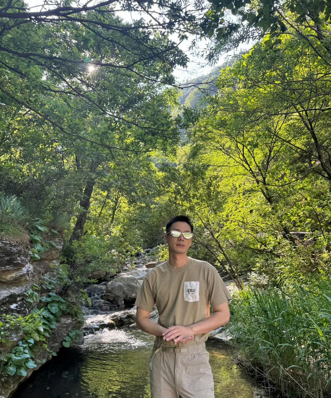 顿顿最近又要搬家了，这一次是从城市里面搬到北京的家郊区去。顿