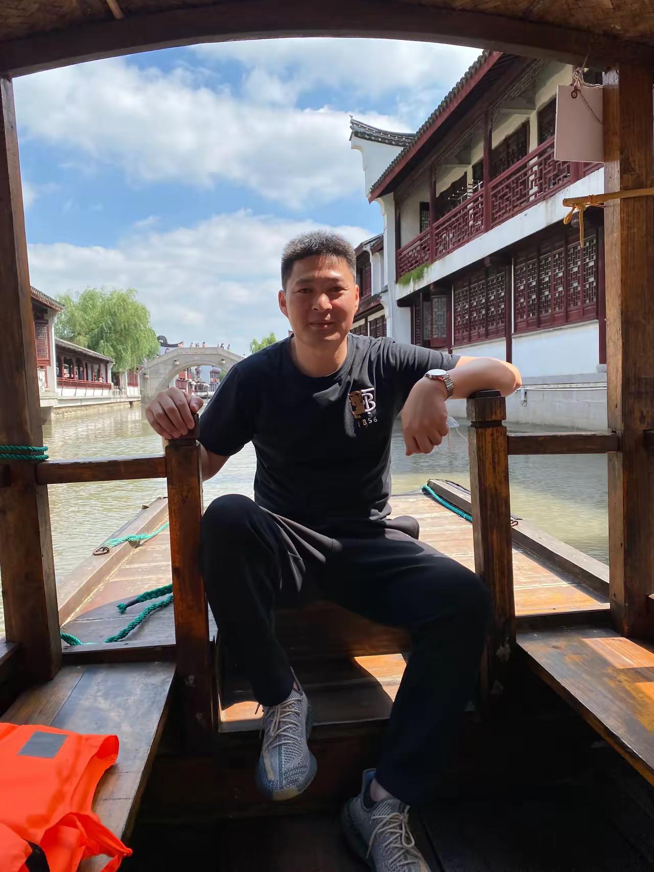 中年人才懂的真相：面子这事儿，撑不起未来一到中年，好像外头看着还挺风光，有时