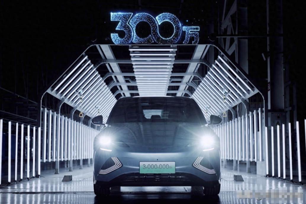 刚提了新能源车的朋友，这两天心里多少有点打鼓。奇瑞前两天开了个“电池之夜”，说