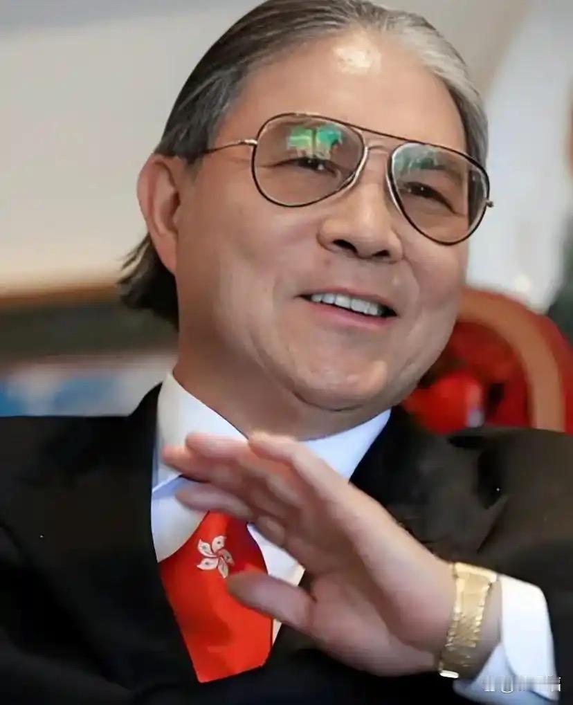 79岁的霍震霆自曝，每周都要去儿子家蹭饭，不为别的，就是为了看孙子和孙女，