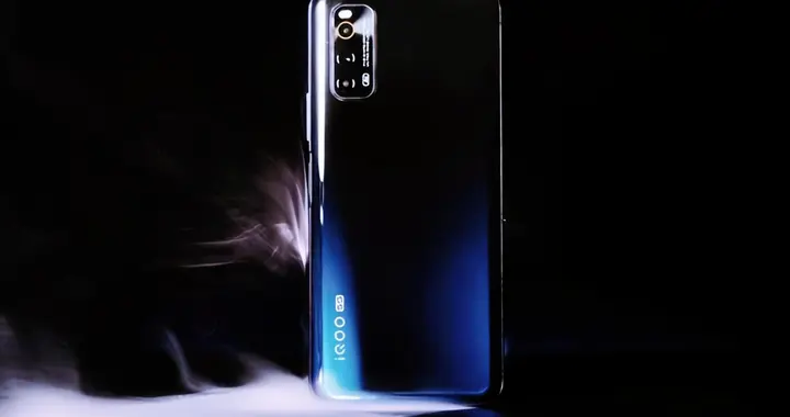 2000元预算别乱花! 记住: 12G运存起步, 金属中框优先!