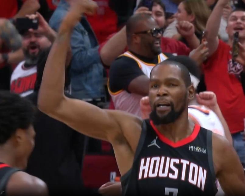 死神就是死神！杜兰特前11次3分出手，仅仅命中1球！而且第11次出手还是尴尬的