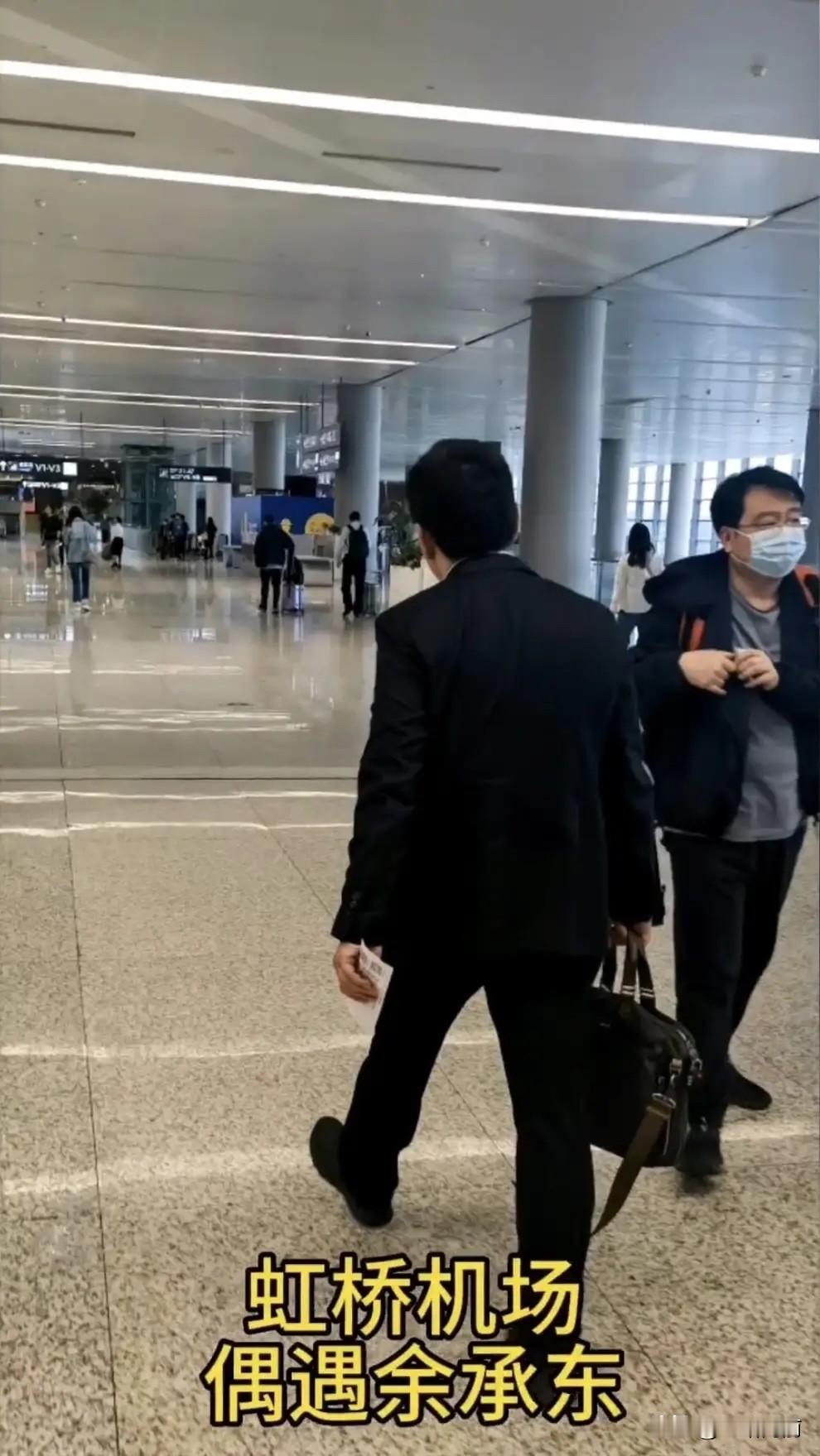 余承东曾表示：“我也想休息一下”，但话锋一转提到任正非，瞬间让人破防——“任总他