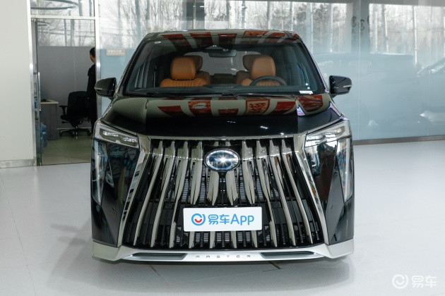 传祺M8：中大型MPV实力派三好生，爆款车型怎么选？