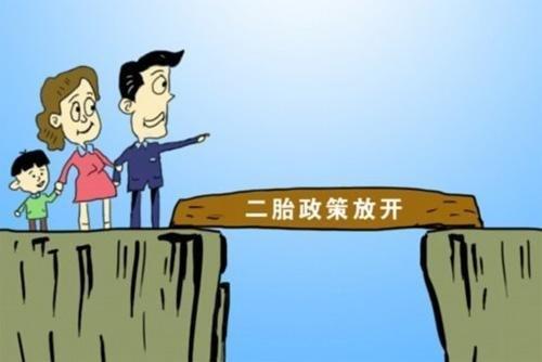 这就尴尬了, 明明看起来像孩子奶奶, 实际上是孩子妈妈