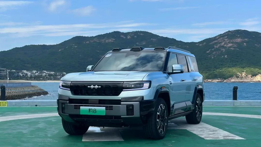 【腾势B8将在韩国销售！】腾势B8在中国以方程豹豹8之名销售，是极有