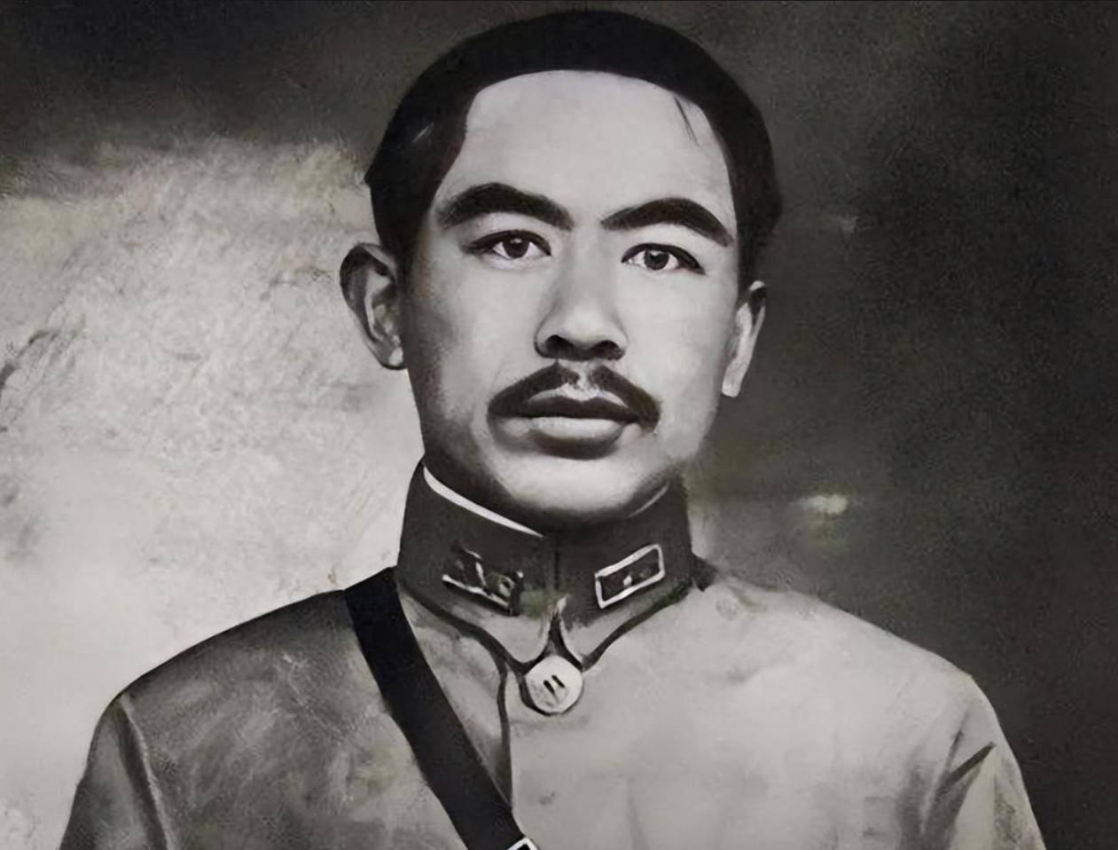 49年李克农向伟人汇报：盛世才已前往台湾，主席听完无奈长叹一声。1949年，李克