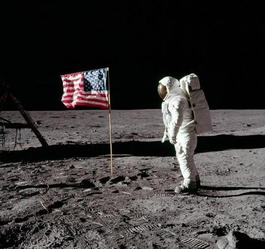 为什么美国五十年前能登月，而现在却不做了？说句不太好听的，不是现在做不了，而是当