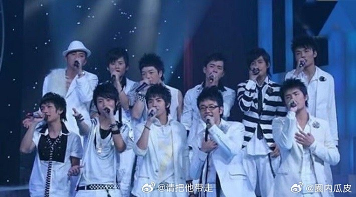 快乐老咖18年后再上PK台谁懂这种感动！苏醒等四人再登PK台，提起18年前快男